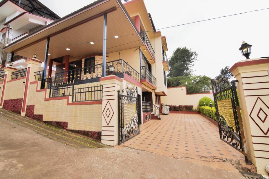Titan villa Panchgani Exteriör bild